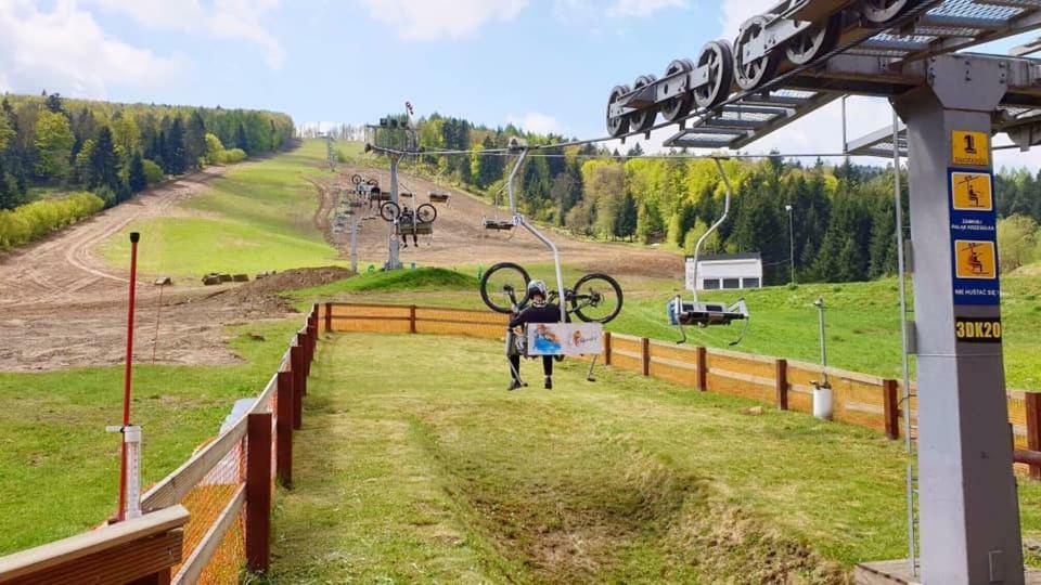 Pensjonat Laworta Ski Ustrzyki Dolne Bagian luar foto